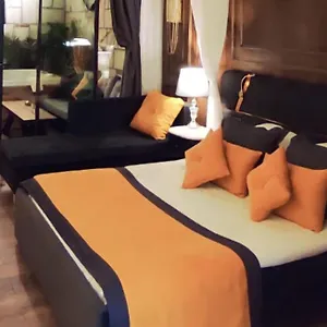 فندق Tnr & كوشاداسيه